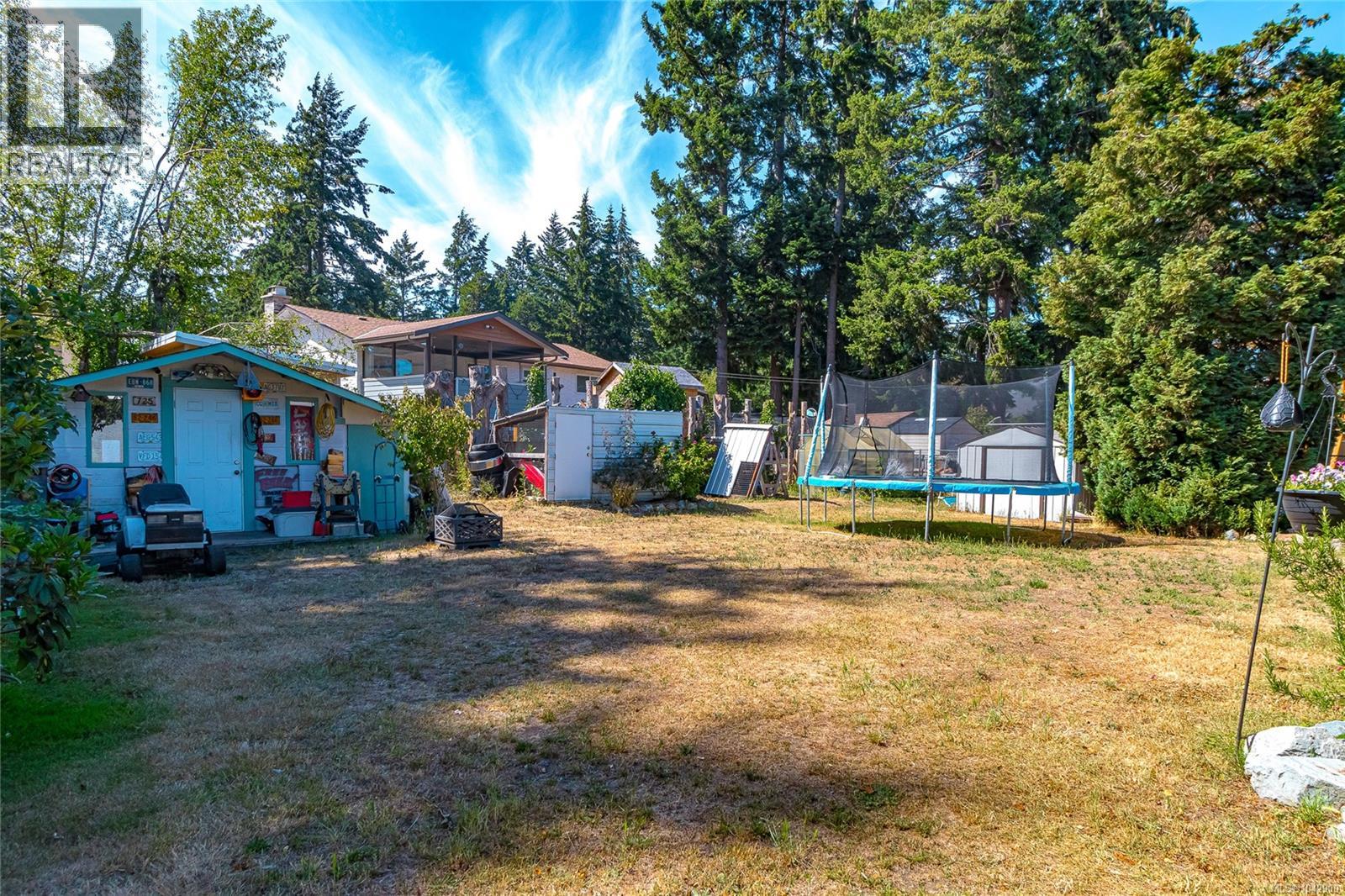940 Terlane Ave, Langford