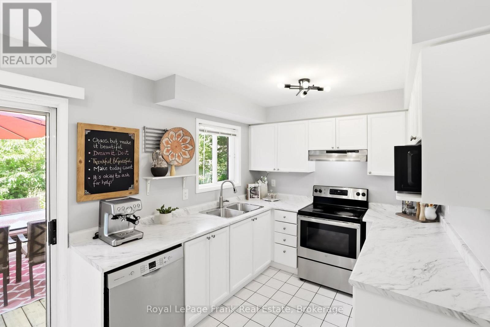 112 OKE ROAD - 10