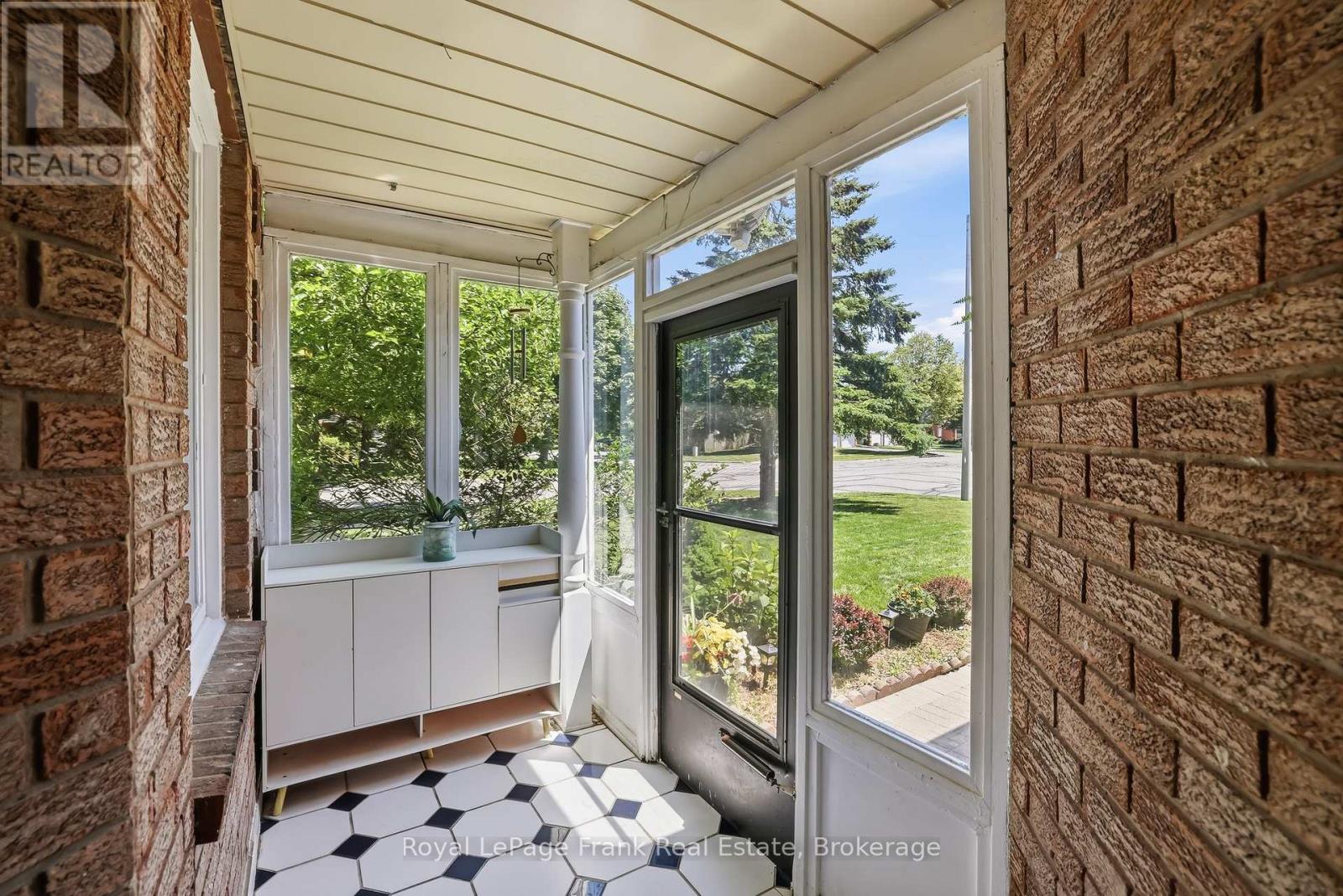 112 OKE ROAD - 5