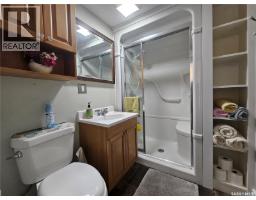 201 Main Street, Glaslyn, SK S0M0Y0 Photo 11