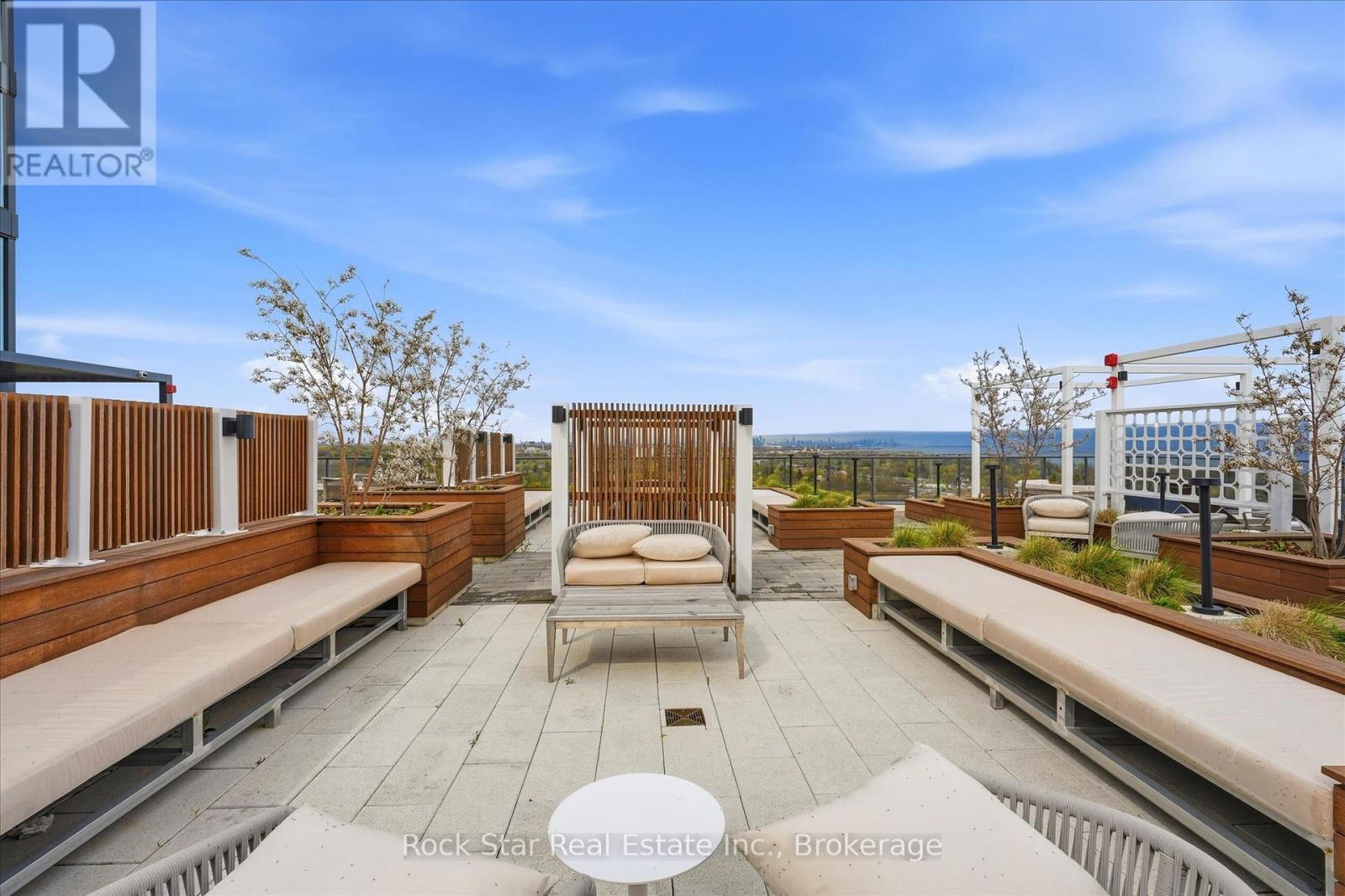 #209 28 ANN STREET - 29