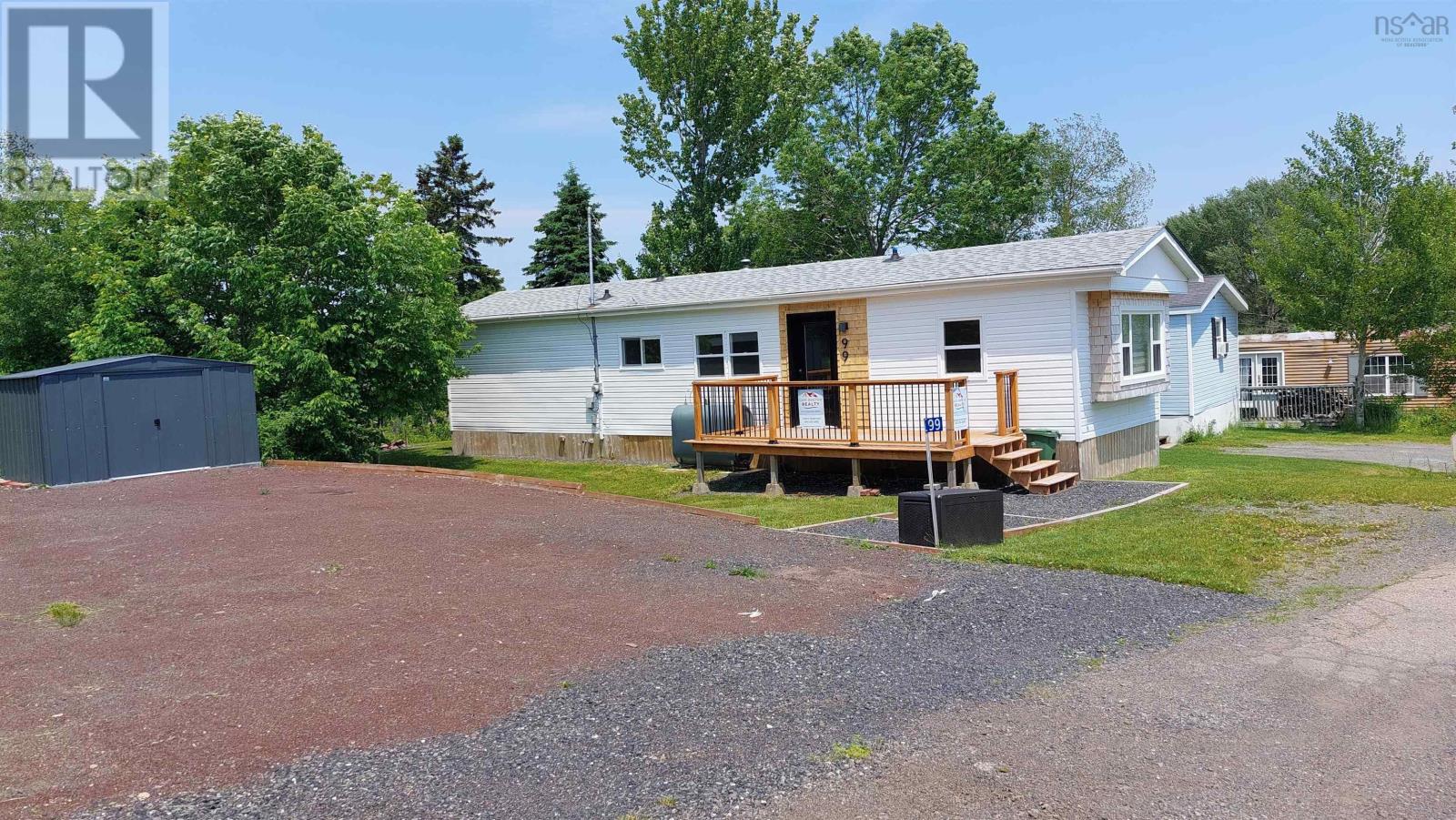 99 Sheridan Drive - 1