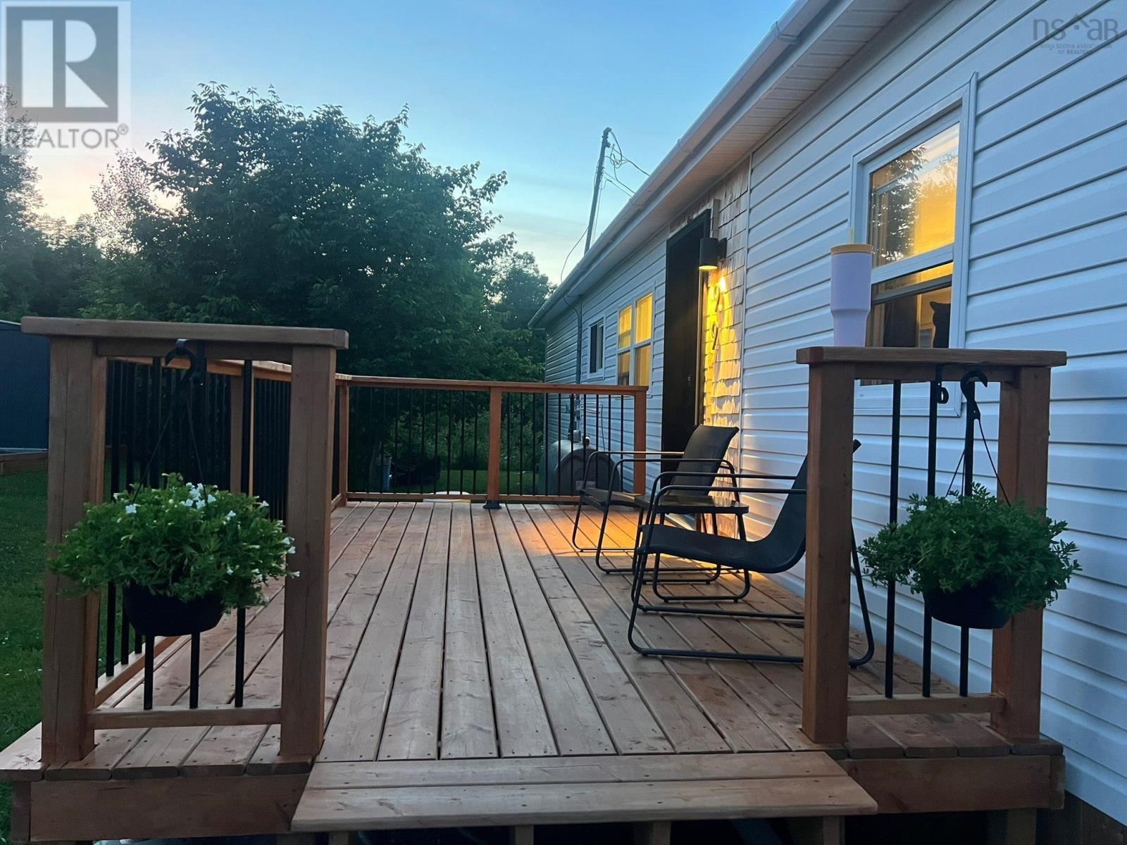 99 Sheridan Drive - 6