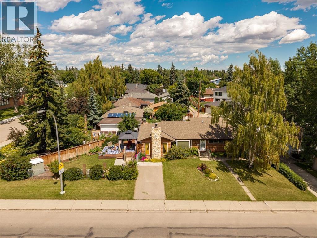 4528 26 Avenue SW - 16
