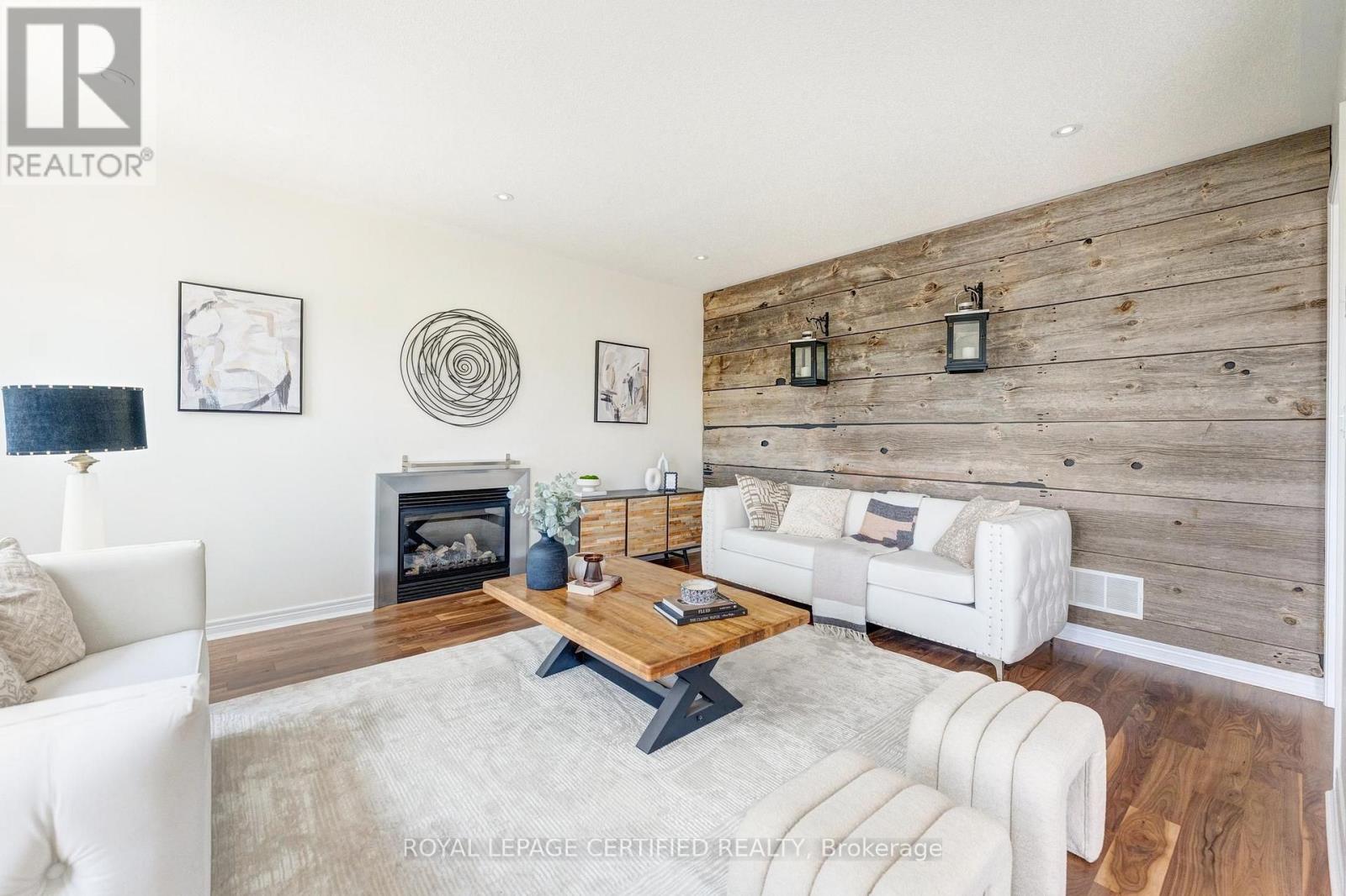 515 HINCHEY CRESCENT - 18