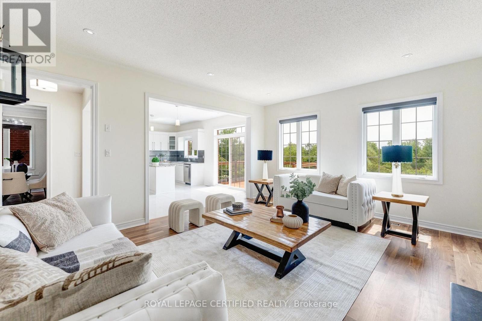 515 HINCHEY CRESCENT - 17