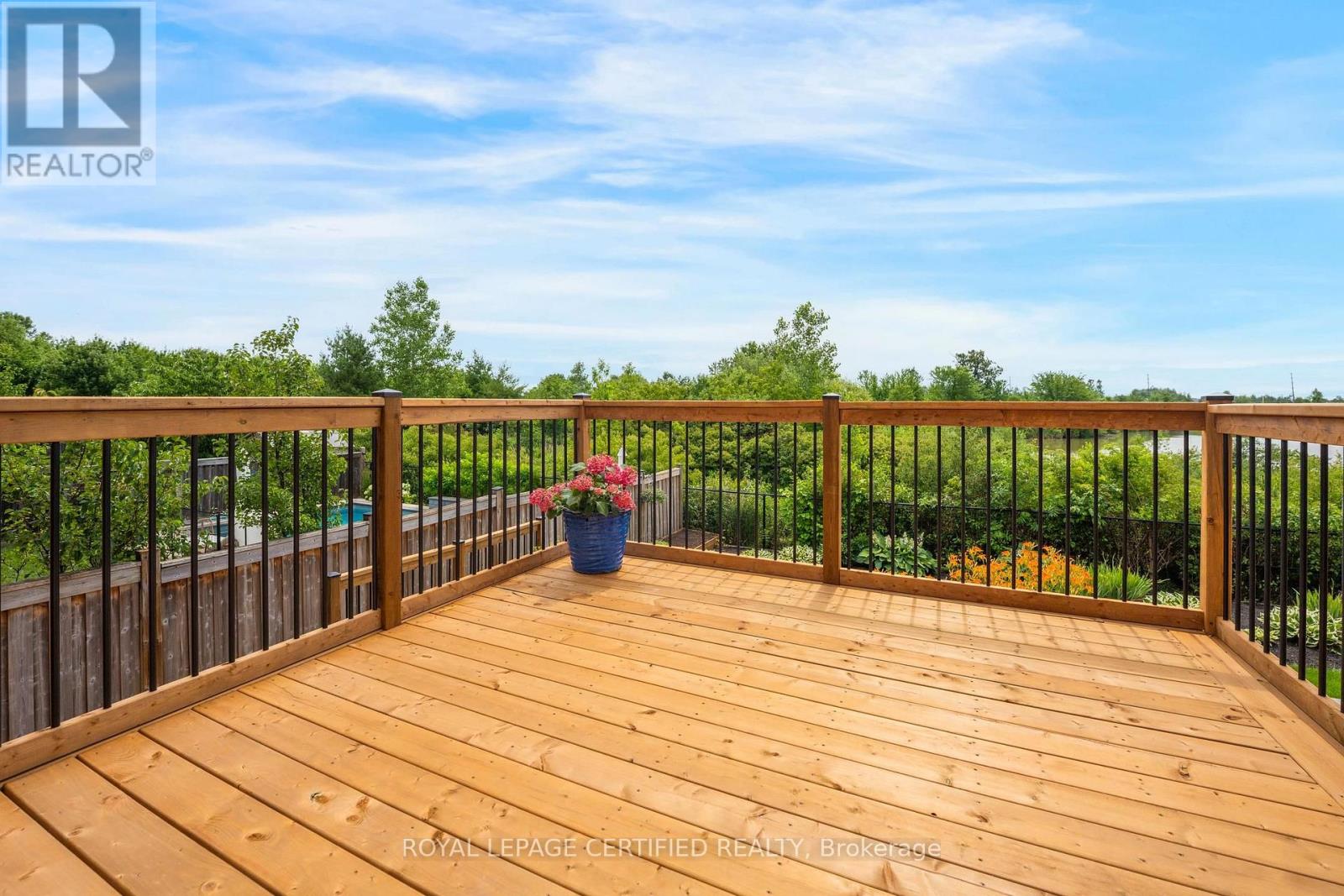 515 HINCHEY CRESCENT - 42