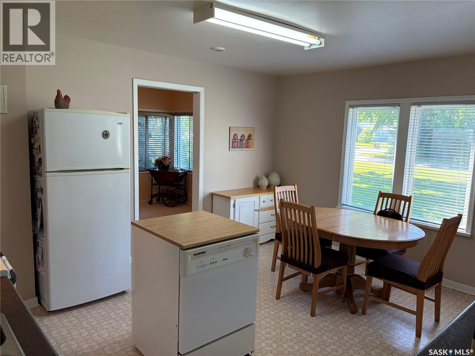 305 1st STREET NW - 11