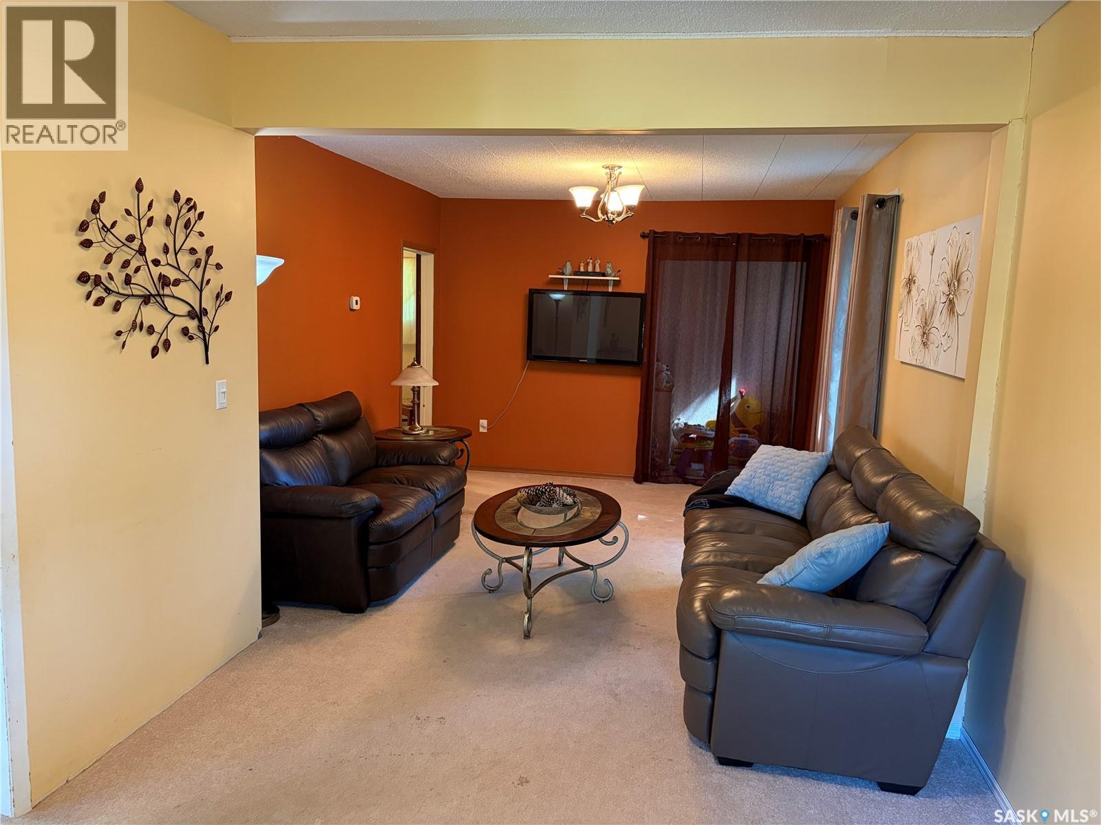 305 1st STREET NW - 17