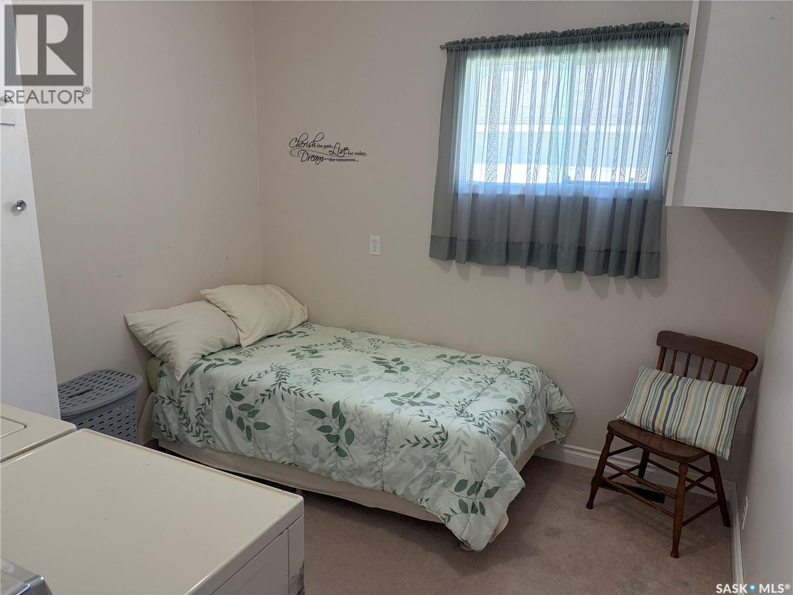 305 1st STREET NW - 24