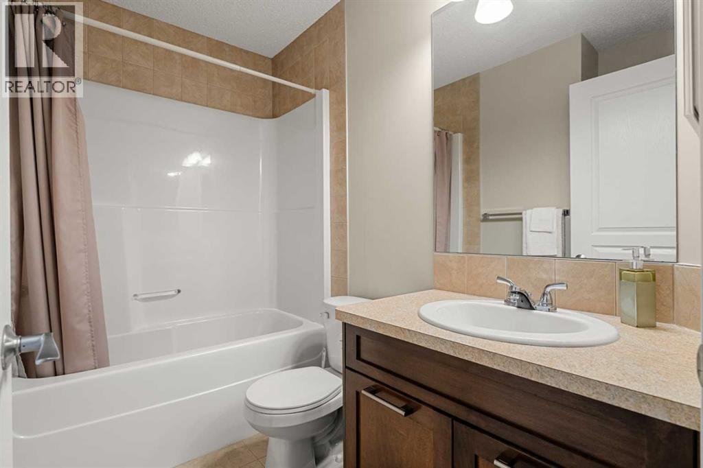249 Elgin Meadows Park SE - 24