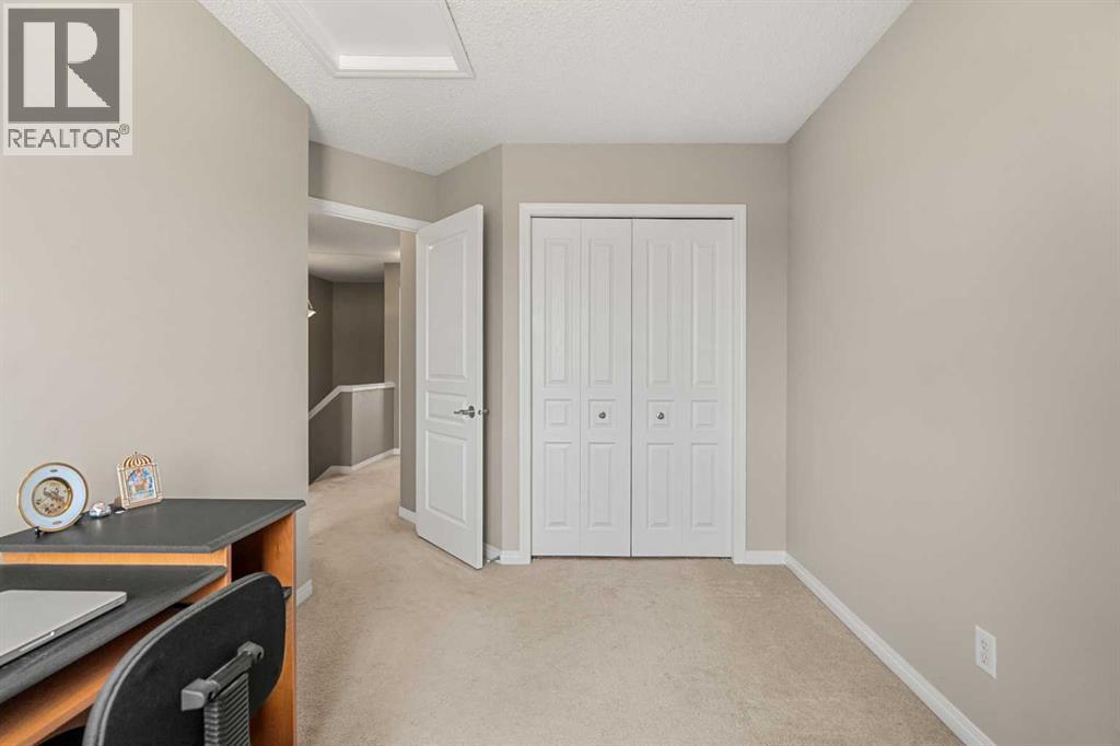249 Elgin Meadows Park SE - 23