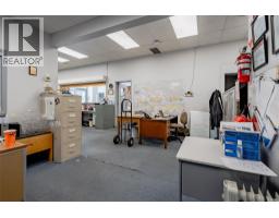 1163 Cedar Avenue, Trail, BC V1R4B8 Photo 15