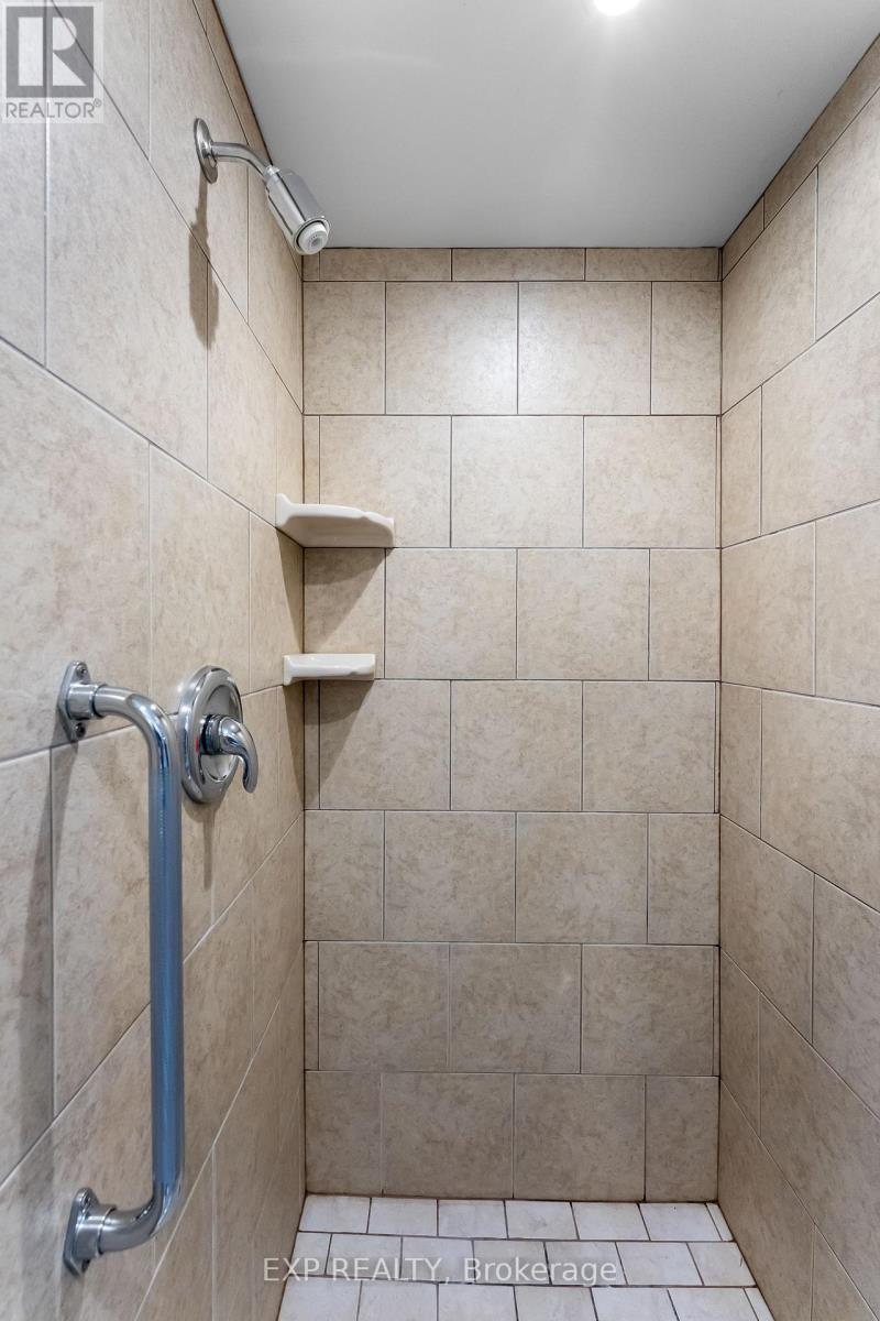 3776 PANAMA COURT - 28