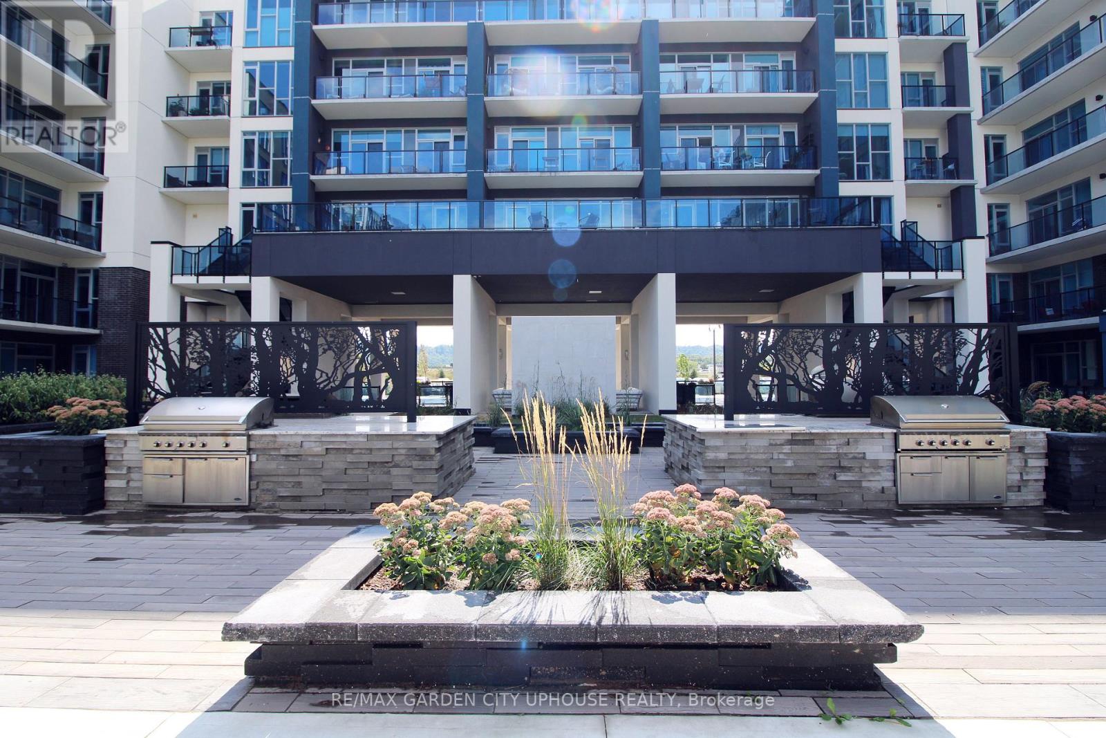 #336 16 CONCORD PLACE - 16