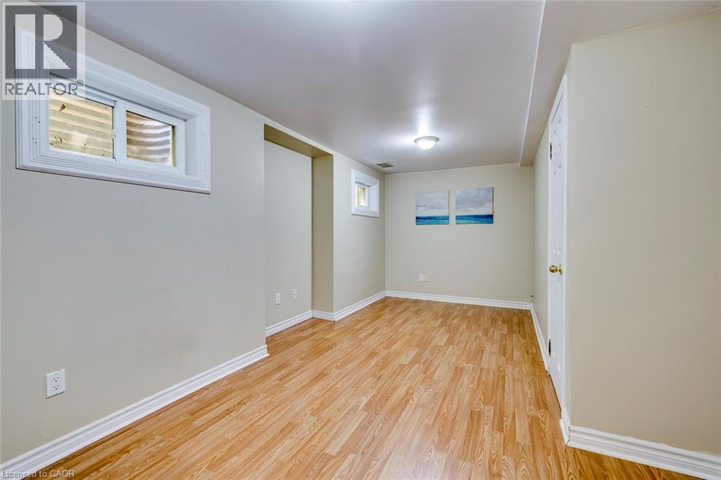1025 VANIER Drive - 31