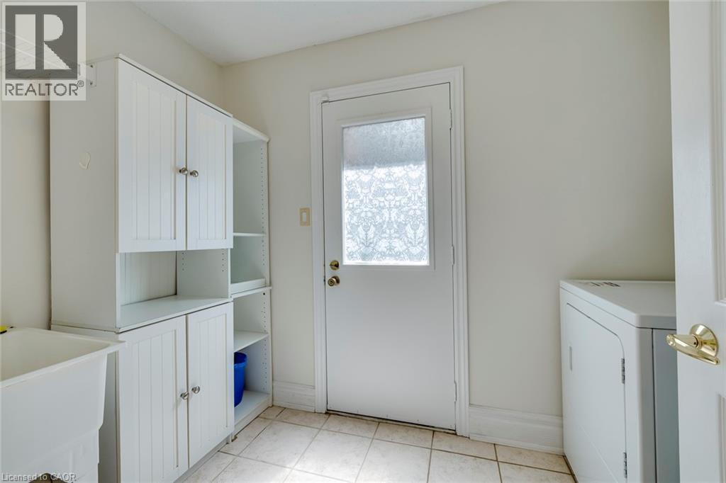 1025 VANIER Drive - 34