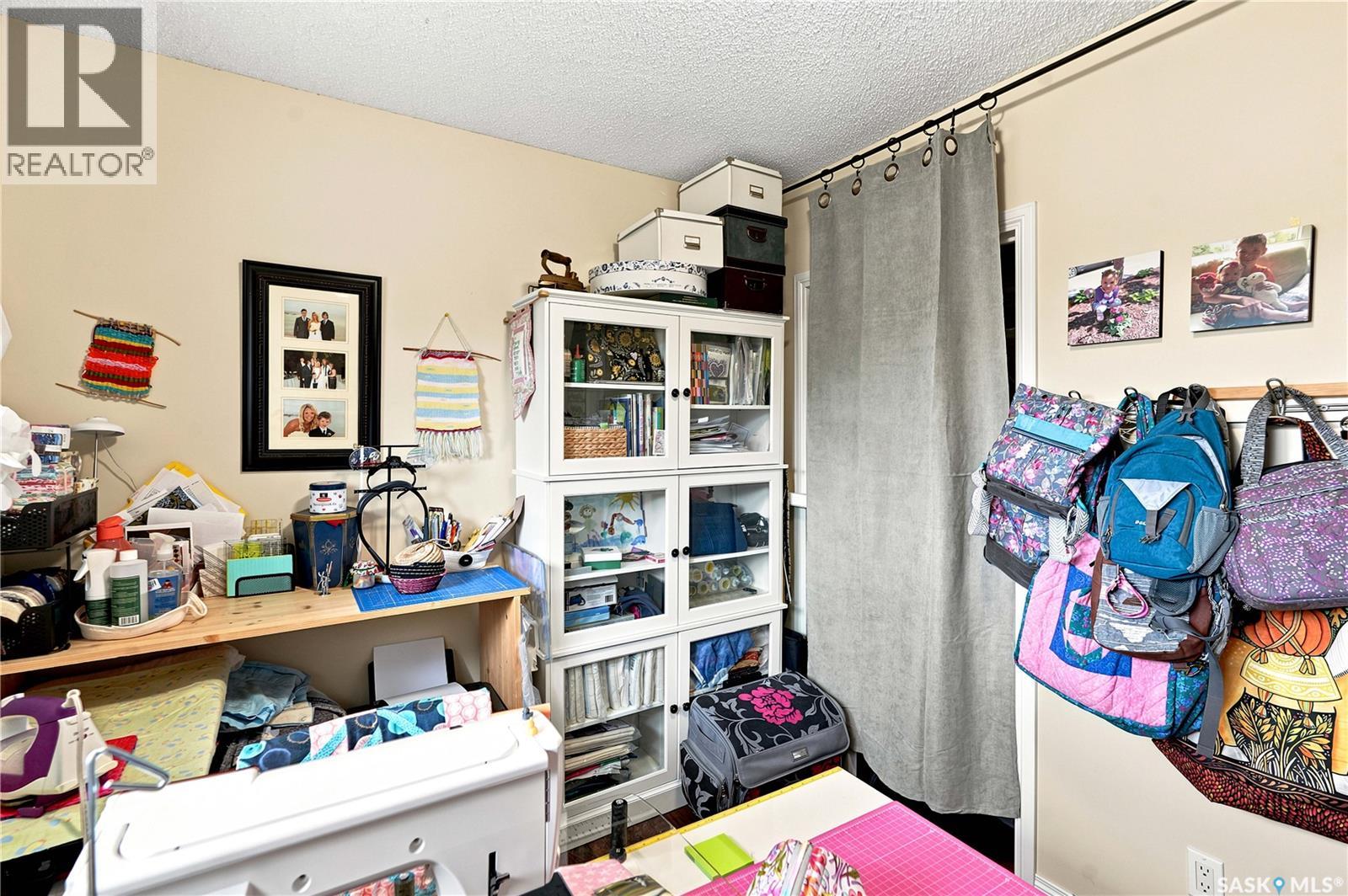 88 SPARLING CRESCENT — photo 22