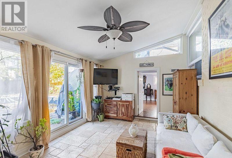 127 MAYFIELD DRIVE N - Image 25