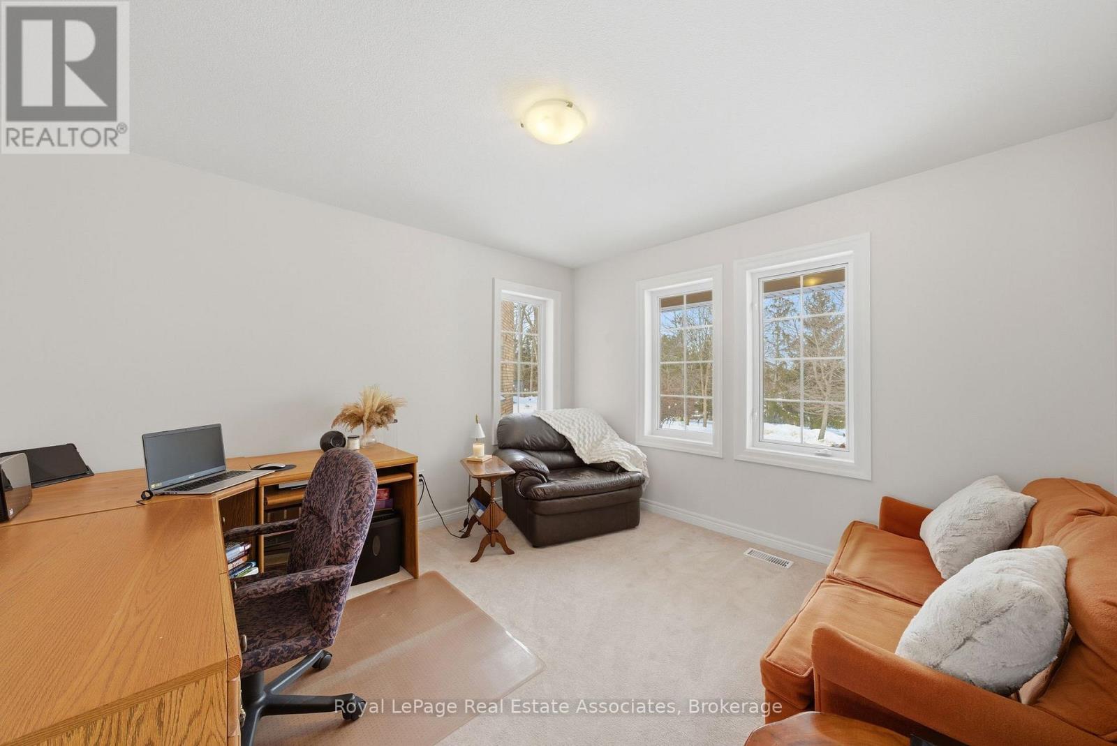 86 RIDGE ROAD E - 21