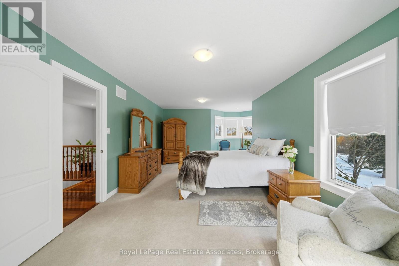 86 RIDGE ROAD E - 23
