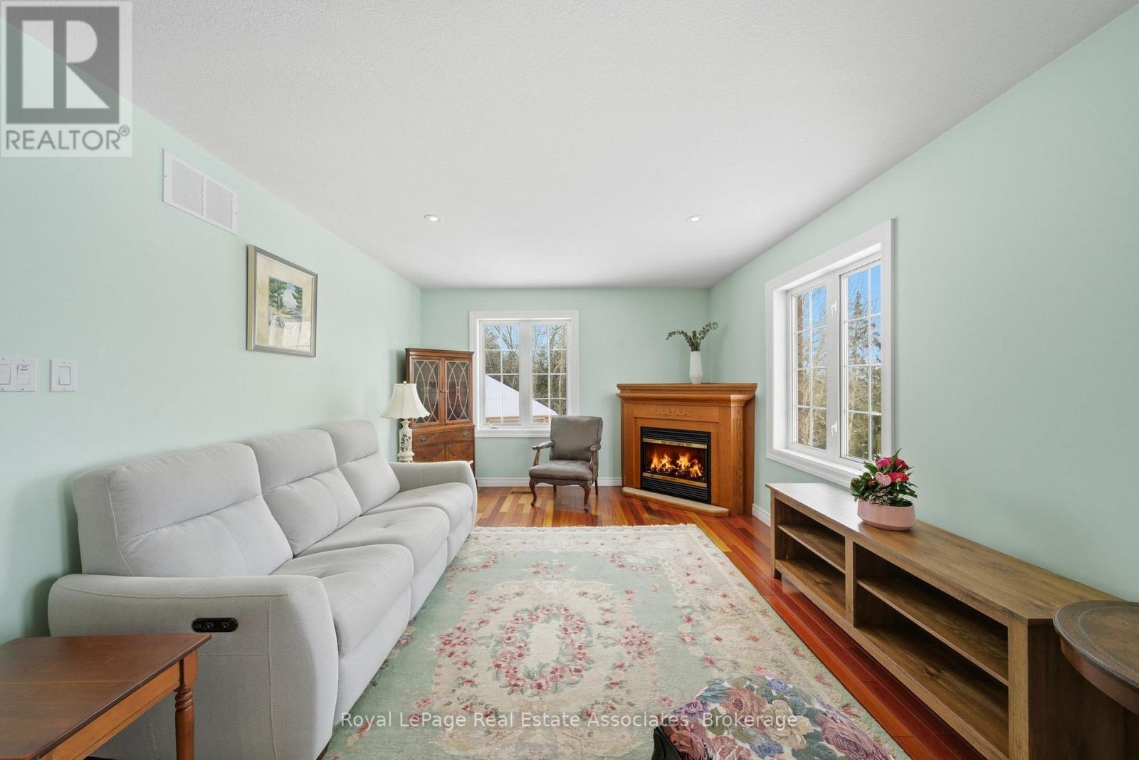 86 RIDGE ROAD E - 32
