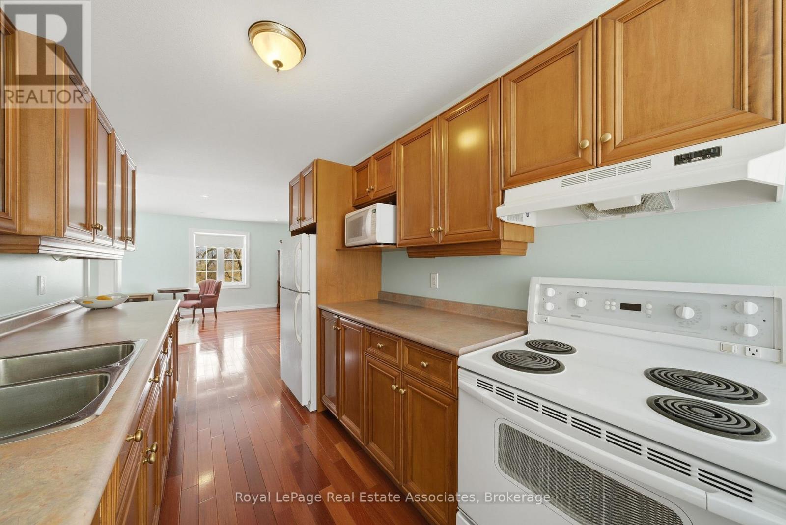 86 RIDGE ROAD E - 36