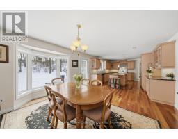 Living room - 86 Ridge Road E, Grimsby, ON L3M4E7 Photo 11