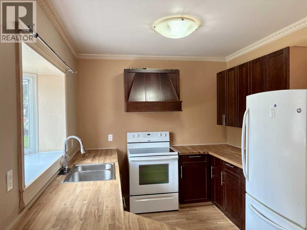 4923 52 Street - 5