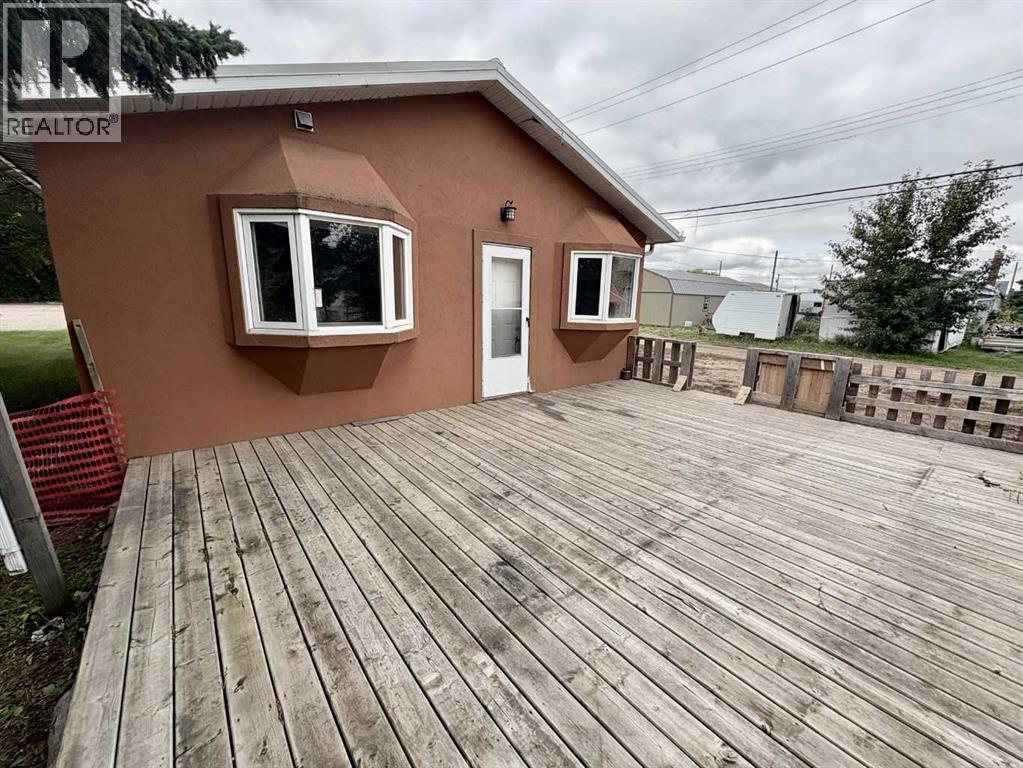 4923 52 Street - 16