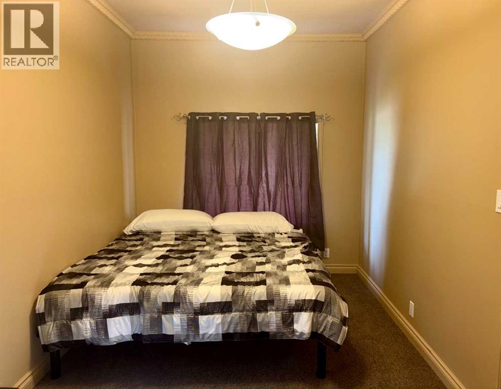 4923 52 Street - 11