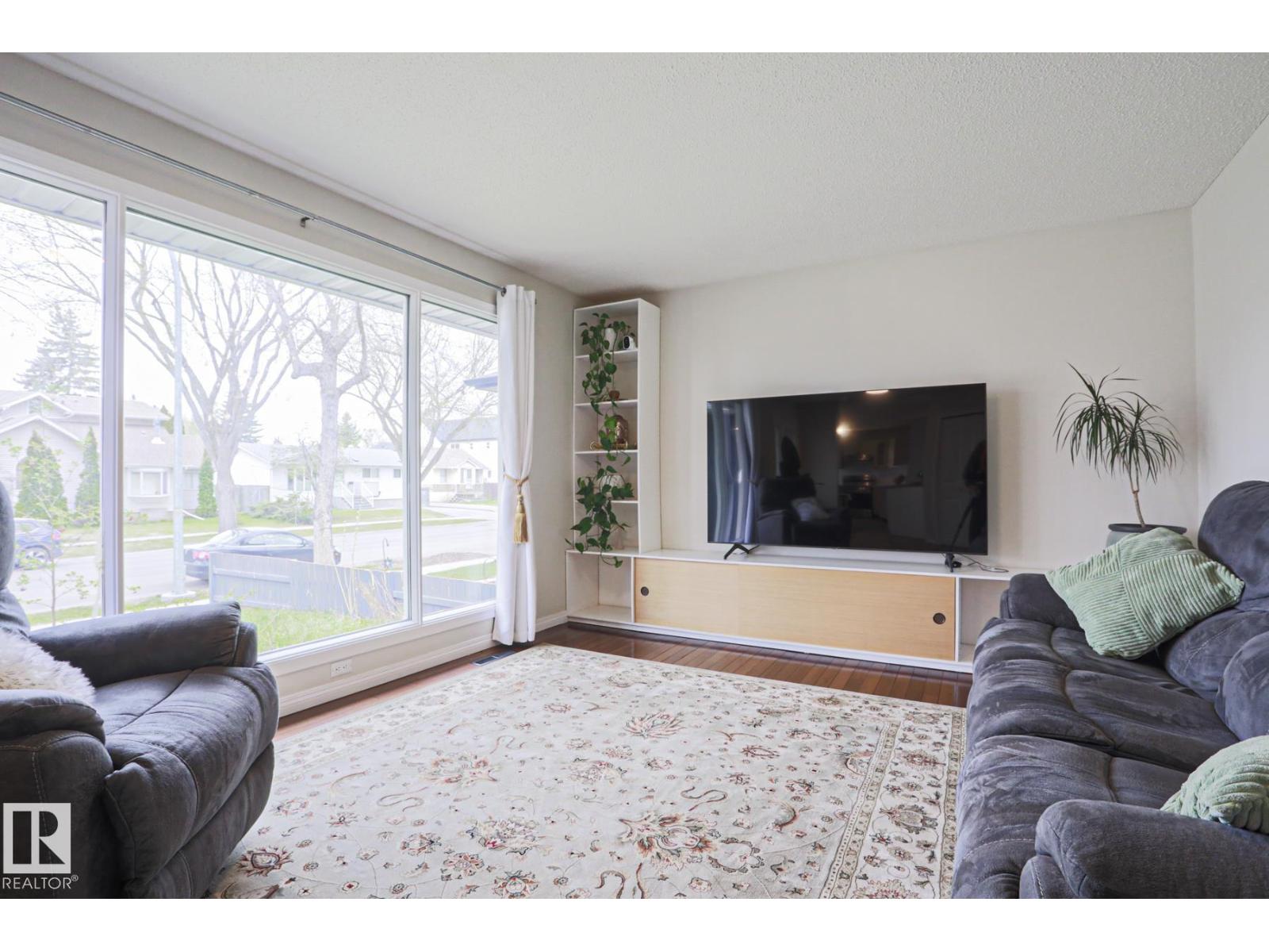 9523 151 ST NW - 13