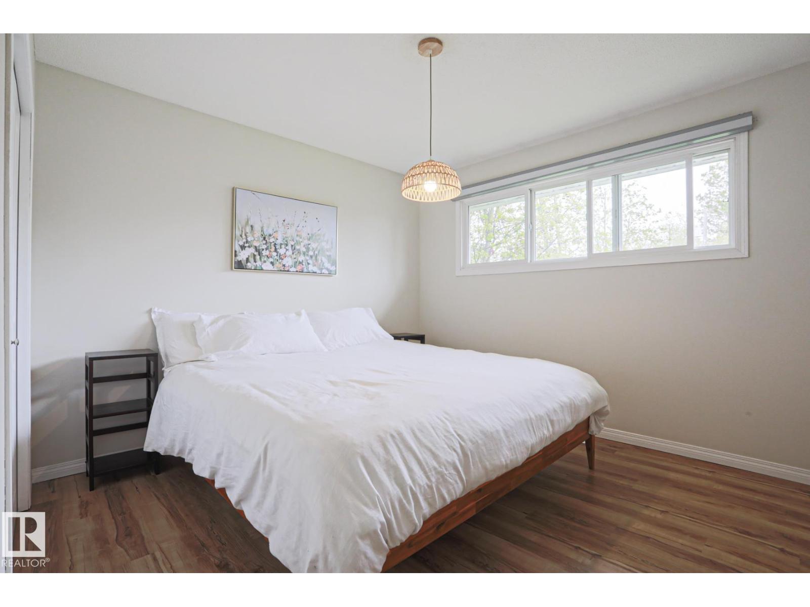 9523 151 ST NW - 15