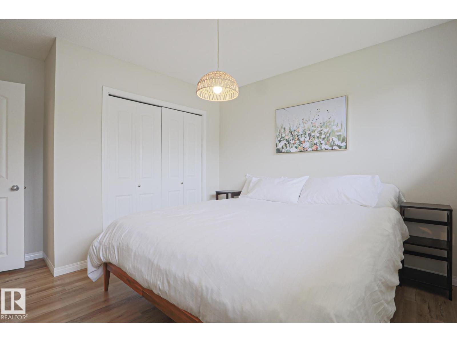 9523 151 ST NW - 16