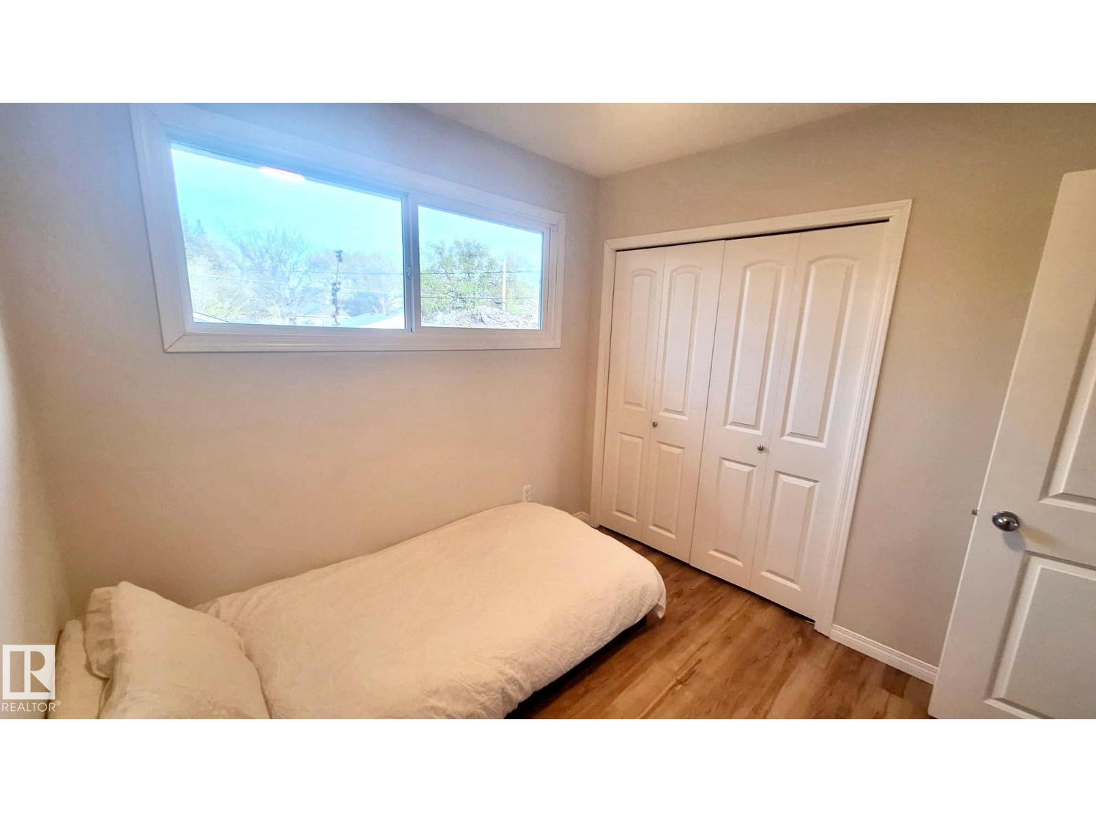 9523 151 ST NW - 20