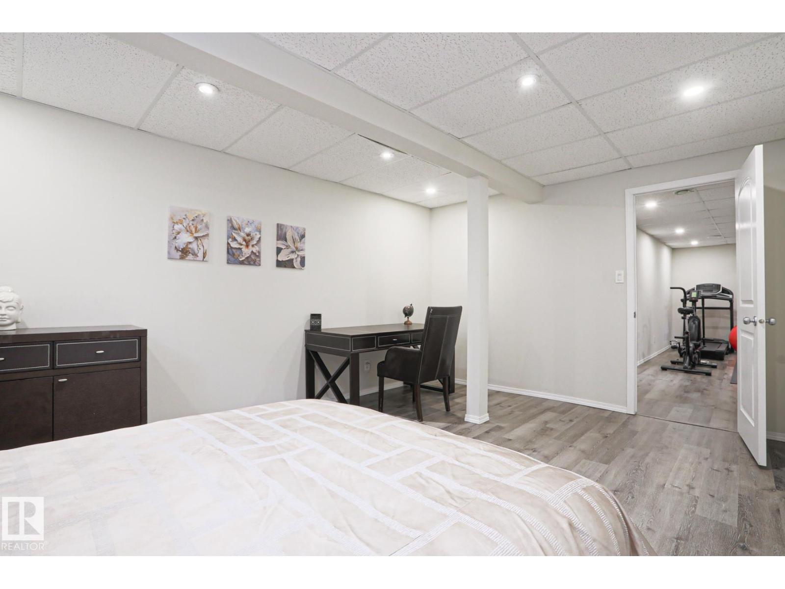 9523 151 ST NW - 33