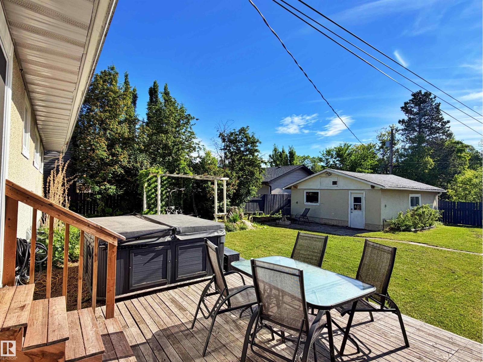 9523 151 ST NW - 41