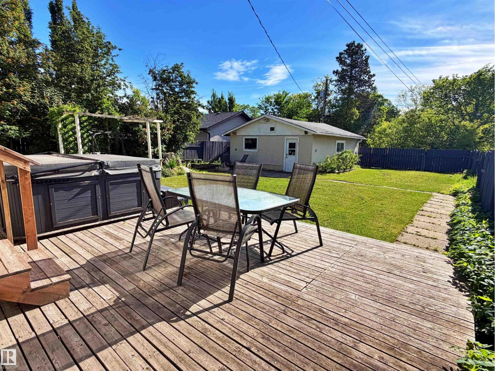 9523 151 ST NW - 42