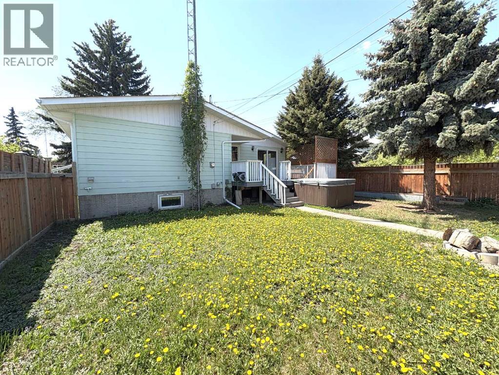 4913 48 Avenue - 4