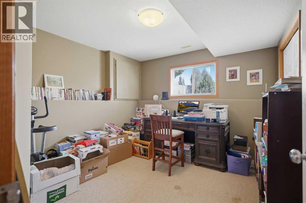 277 Deschner Close — photo 18