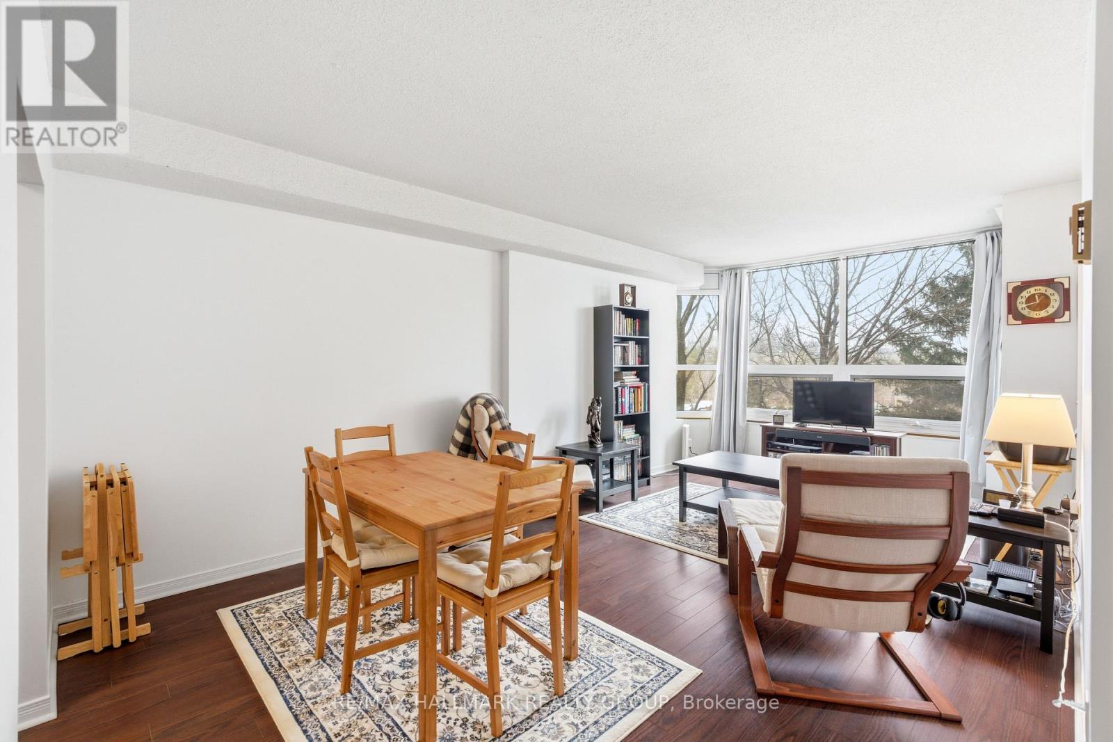 #202 1500 RIVERSIDE DRIVE E - 15