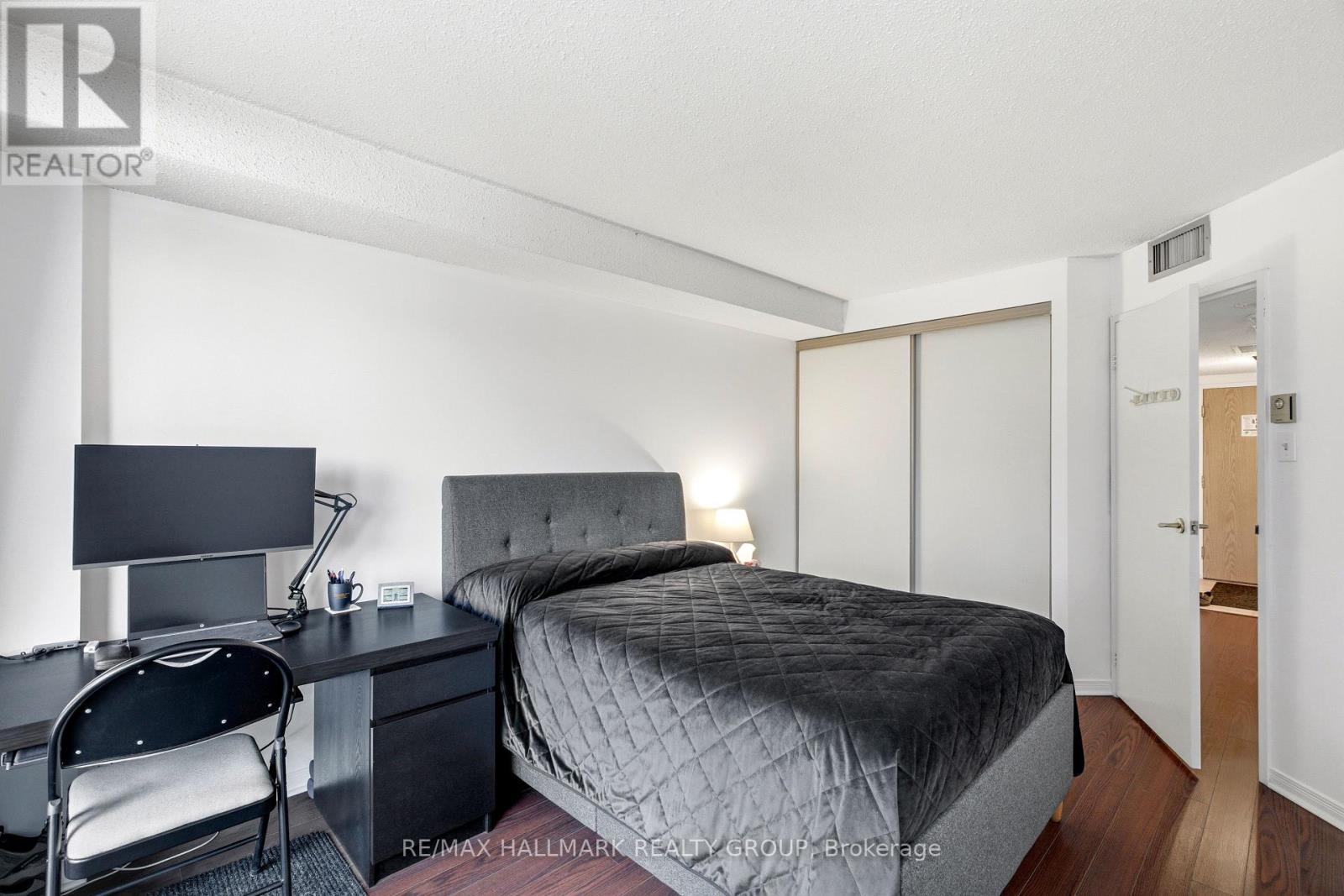 #202 1500 RIVERSIDE DRIVE E - 21