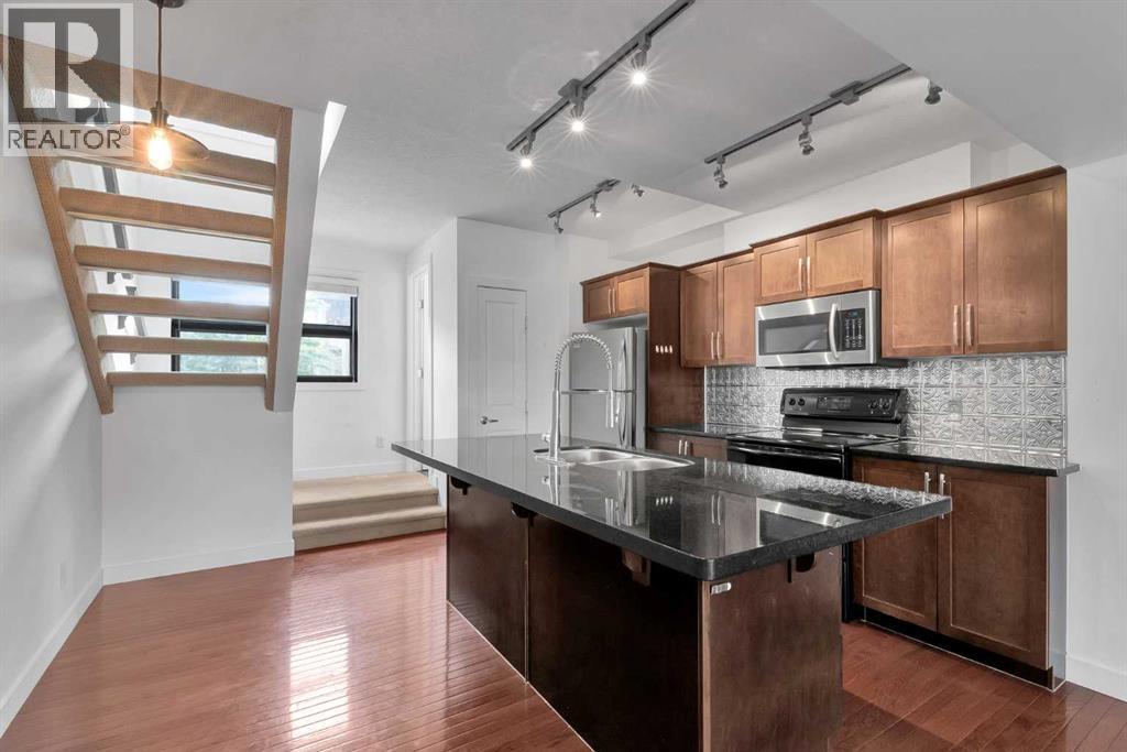 55 Aspen Hill Green SW - 3