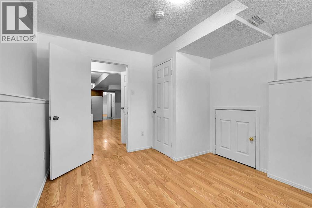43 Taraglen Road NE - 38