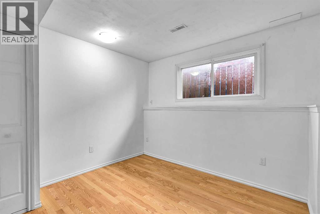 43 Taraglen Road NE - 35