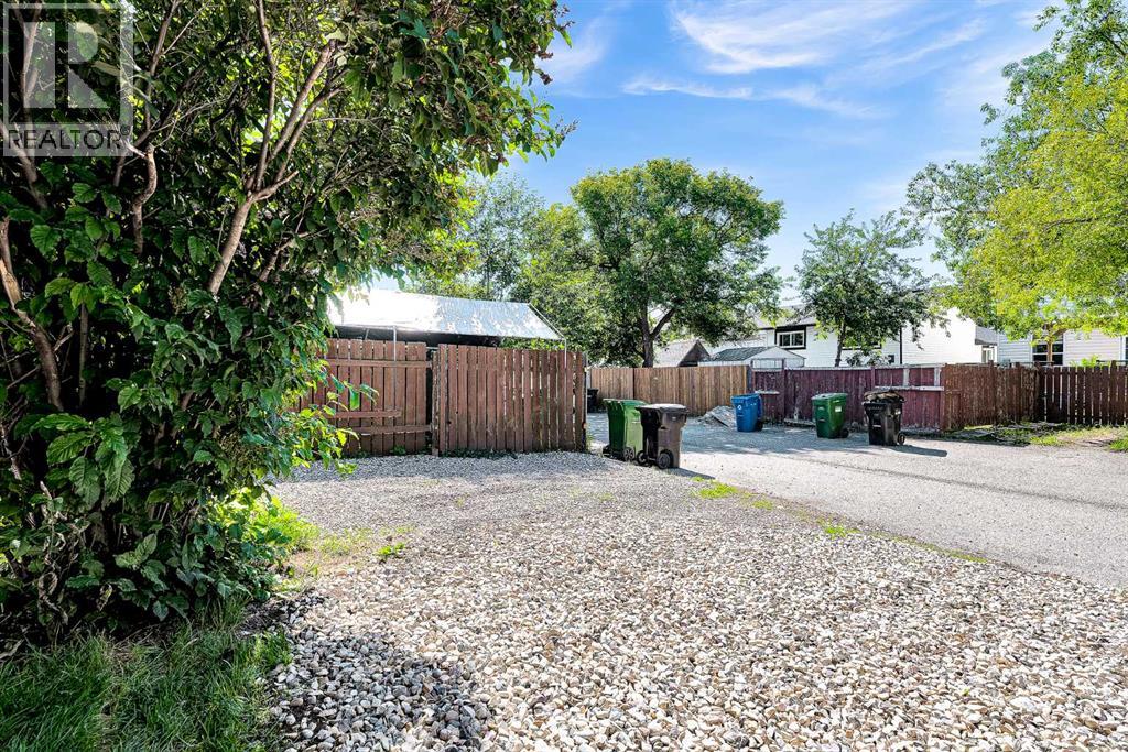 43 Taraglen Road NE - 42