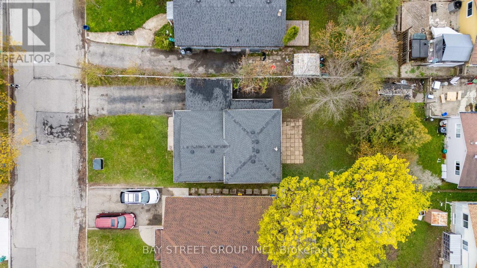 41 HELENE CRESCENT - 46