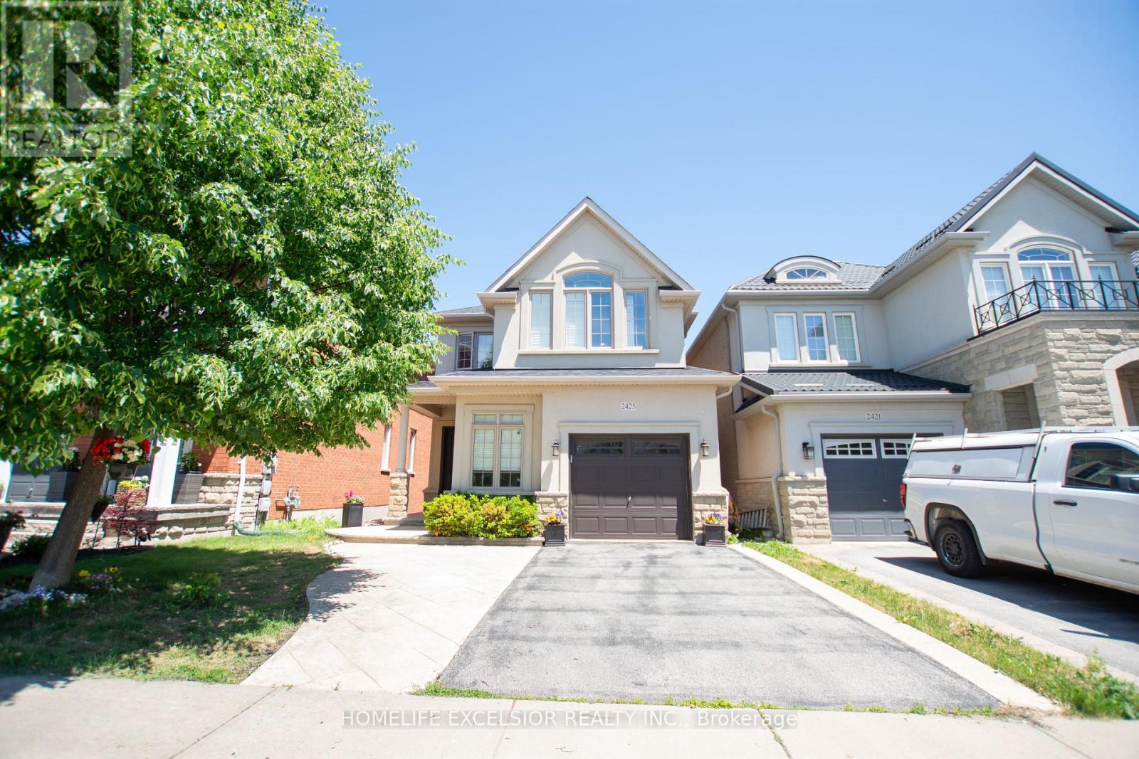 2425 QUETICO CRESCENT - 1