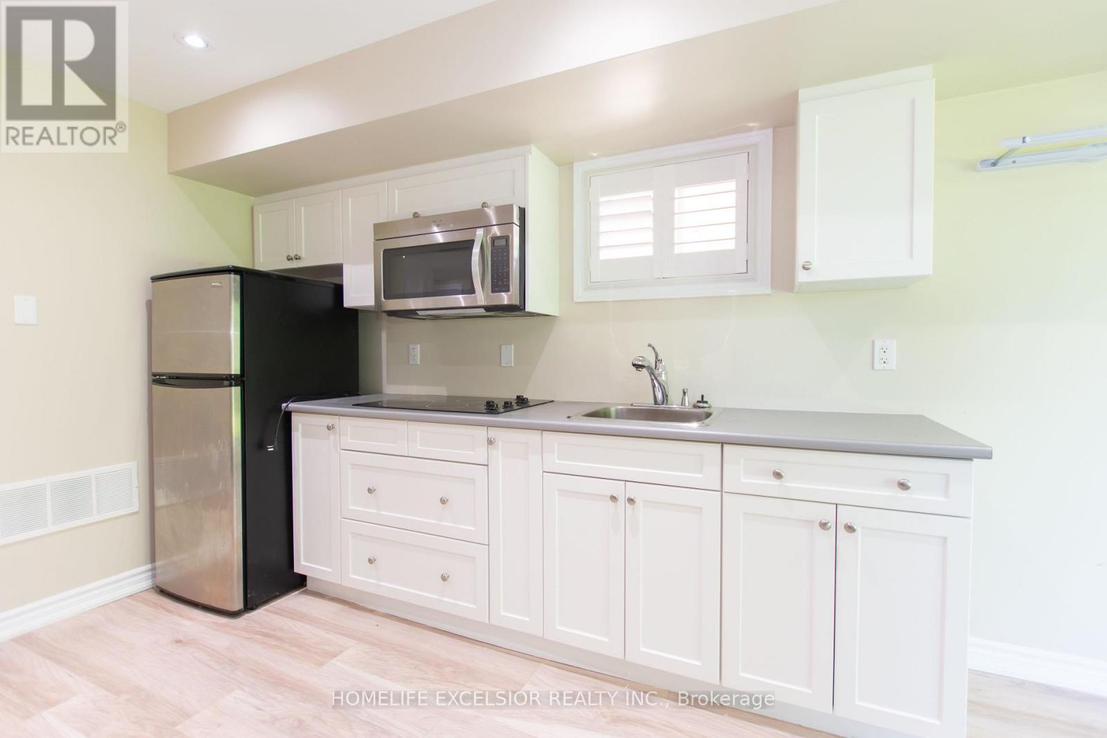 2425 QUETICO CRESCENT - 22