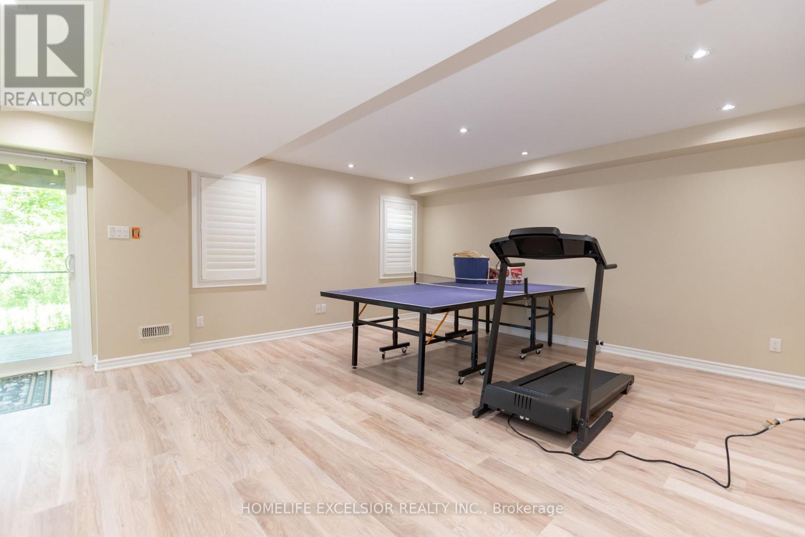 2425 QUETICO CRESCENT - 23